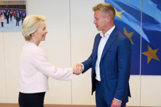 peter magyar viitorul premier al ungariei merge la bruxelles pentru discutii despre deblocarea fondurilor ue 69ef2b7d4ac0a