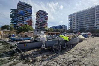 procesul pentru o plaja de 8 milioane de euro intabulata de primaria constanta se reia la tribunal expertii au de stabilit cat din teren e plaja si cat faleza spun judecatorii 69def63ecd38d