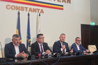 seful anpc bekesi csaba prezent la constanta la intalnirea dedicata pregatirii sezonului turistic 2026 69e88870cdd7e