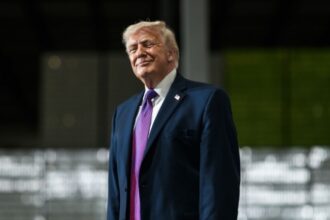 trump ordona blocarea traficului naval din ormuz si promite interceptarea navelor care au platit iranului 69dbbeb9d1a06