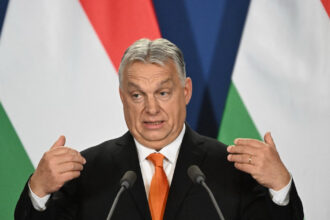un simbol al coruptiei zebre bogatie si influenta alegerile din ungaria pun la incercare controlul lui viktor orban asupra puterii 69da87798ab8a