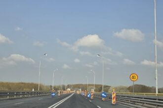 video atentie soferi se lucreaza pe podul de la giurgeni traficul este restrictionat 69e3428d7520b