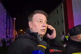 video florin mitroi prezent la incendiul din cartierul henri coanda nu plec de aici pana nu rezolvam situatia persoanelor evacuate 69de86225dd6a