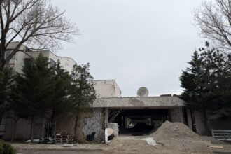 video medicul mohamed zaher de la armonia isi supraetajeaza hotelul pe care il detine in statiunea mamaia 69dac506d2c70