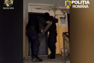 video perchezitii de amploare la o retea de trafic de droguri in 3 judete suspectii vindeau elevilor si ofereau reduceri pentru fidelizare 69e870d1b78cb