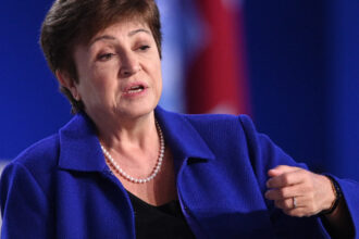 video sefa fmi avertizeaza crizele suprapuse risca sa mentina ridicat pretul energiei kristalina georgieva petrolul scump si in 2027 69dfb4f551a73