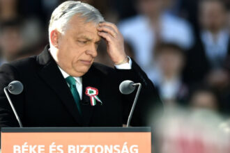 viktor orban se bucura atat de sprijinul rusiei cat si al statelor unite de ce acest lucru pare sa nu i aduca niciun beneficiu 69cdf32177b45