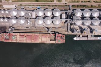 1218 milioane de euro profitul pe 2025 al operatorului portuar comvex sa compania nu va acorda dividende pentru anul trecut 69f61d73e2207