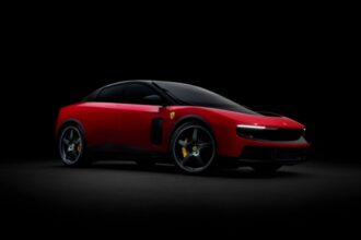 actiunile ferrari au scazut dupa lansarea primului model 100 electric 6a16f98d8149d