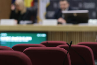 consiliul general al municipiului bucuresti a adoptat bugetul pe 2026 cati bani merg la investitii 69f9cef049f22