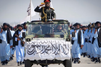 de la grupare terorista la partener militar rusia a batut palma cu talibanii ce presupune acordul semnat cu regimul de la kabul 6a184951558ba