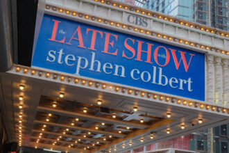 emisiunea late show cu stephen colbert difuzata pentru ultima data invitatul special paul mccartney a interpretat hello goodbye 6a1190b3256f3