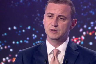 exclusiv simonis problema romaniei e ca totul sta intr un singur om care nu cedeaza psd vrea un premier eventual liberal pana la rocada 69fb251926b0f