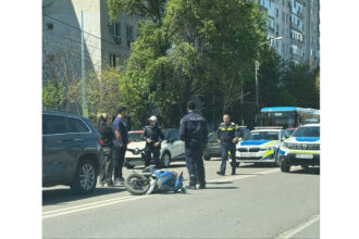 foto video accident rutier pe bulevardul tomis in zona rustic un motociclist lovit de un autoturism 69f7218f2d3c6