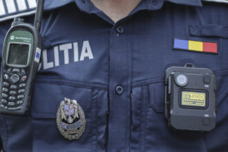 furt prin metoda chei potrivite doi hoti au prinsi in flagrant dupa ce au furat bunuri de 200 000 lei 6a06e9ff504f5