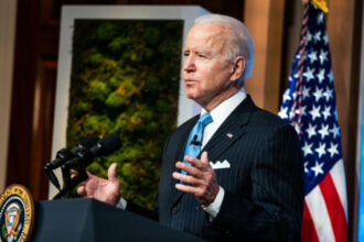 joe biden a dat in judecata departamentul justitiei 6a16803ef4117