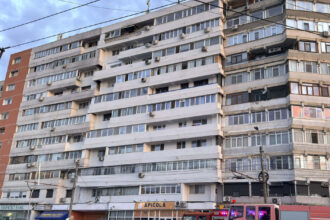 locatarii blocului din galati lovit de drona ruseasca vor putea fi mutati temporar in locuinte puse la dispozitie de primarie 6a198c7ee0862