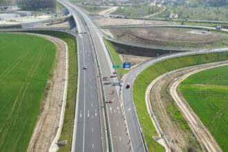 lucrarile pe lotul 2 al autostrazii focsani bacau au ajuns la un stadiu de 95 cand se va putea circula pe aceasta portiune 69fc6c0ca42b3