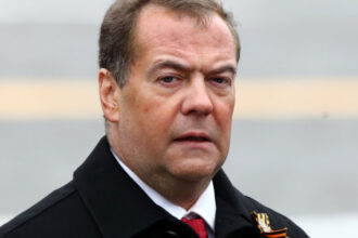medvedev ameninta cu un masacru de proportii securitatea rusiei prin frica animalica a europei 69fb5642926e3