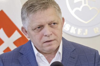 premierul slovac robert fico despre prabusirea dronei pe un bloc de locuinte la galati solicit deschiderea dialogului ue rusia 6a197b2b4fcf7