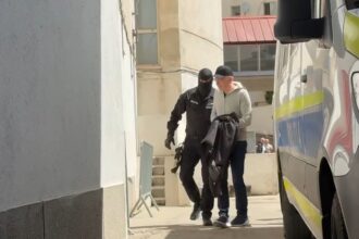 reteaua din justitie rezolva tot de la permise la punerea in legalitate a unui bloc cu 7 etaje pe bani ied organe pentru drob in paralel trageau sfori pentru o afacere cu eoliene 6a08d475bd466