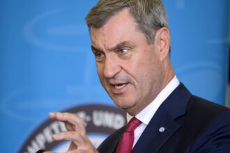 retragerea de trupe americane din germania este iritanta si periculoasa spune premierul bavarez care cere guvernului sa se opuna 69fa1665daaff