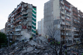 rusia ataca masiv ucraina peste 670 de drone si 56 de rachete un mort si zeci de raniti reactia lui zelenski 6a0586eb112ca