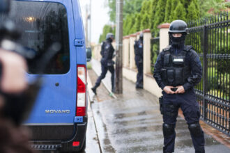 sechestru pe case apartamente si terenuri intr un dosar de evaziune fiscala in constructii prejudiciu de peste 2 milioane de lei 6a1407727252f