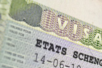 tarile ue au acordat cu 10 mai multe vize schengen cetatenilor rusi in 2025 care a fost statul care a batut recordul 69fd855598ef2
