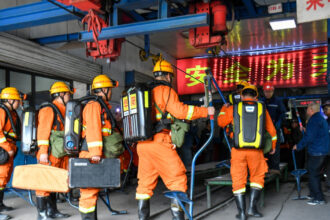 tuneluri ascunse usi false china ancheteaza tragedia miniera din weekend in care au murit 82 de oameni 6a15e58beeae8