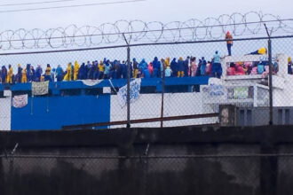 video haos intr o inchisoare din venezuela sute de detinuti au preluat controlul si au denuntat practicile de tortura 6a13f5de24b55