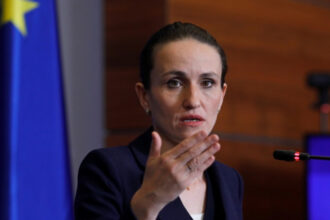 video oana toiu despre drona care a lovit un bloc din galati incidentul justifica invocarea articolului 4 din nato 6a192dd5f1260