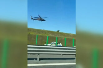 video tanar de 19 ani prins baut pe a2 in drum spre vama veche a fost urmarit cu elicopterul dupa ce nu a oprit la semnalele politistilor 69f48311746ed