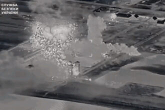 video ucrainenii au distrus un sediu fsb din crimeea provocand circa 100 de victime zelenski sanctiunile vor continua sa functioneze 6a0f1cd934f2b