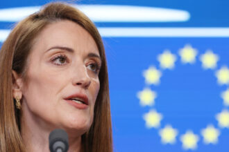 acord provizoriu privind drepturile pasagerilor aerieni in ue parlamentul european anunta ce se schimba pentru calatori 6a30471d36634