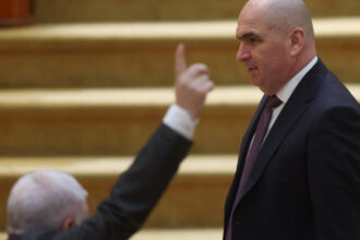 blocajul continua parlamentul intra in vacanta iar bolojan mai ramane cel putin o luna alesii ar putea fi chemati la jumatatea verii 6a43961a17e30