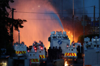 casele atacate in timpul violentelor din belfast se aflau pe o lista neagra a grupurilor de extrema dreapta tinte legitime 6a2b19aead968