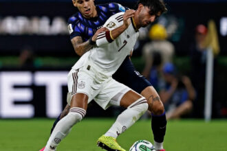 cm 2026 spania ajunge in 16 imi de pe primul loc din grupa h dupa ce a invins uruguay 6a3f6117048dd
