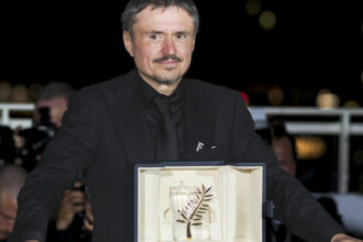 cristian mungiu cere ca sala palatului sa fie folosita de cineasti pentru premierele romanesti doar 50 de orase mai au cinematografe 6a1d5e1631dd2