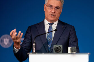 dragos pislaru niciun salariu din sectorul public nu va scadea prin noua lege si niciun angajat nu va pleca acasa cu mai putini bani 6a2083258780d