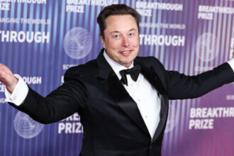 elon musk este la un pas sa devina primul trilionar din lume evaluarea uriasa estimata pentru listarea spacex 6a2160a4d6e70