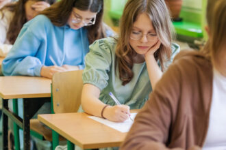 evaluarea nationala 2026 greseli care pot duce la eliminarea din examen regulile pe care elevii trebuie sa le respecte 6a376eb75bd96