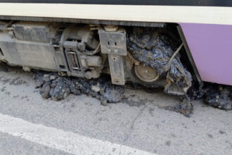 foto cum arata sinele de tramvai la timisoara unde au fost peste 60 de grade la nivelul solului pune in pericol circulatia 6a42d83aab8fe