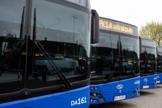 highway to hel revine autobuzul 666 care a starnit controverse in intreaga lume circula din nou 6a1d25d958126