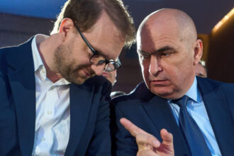 intalnire pnl usr udmr dominic fritz a propus un guvern minoritar prin rotatie psd sa preia mandatul de la anul surse 6a3bb093627ae