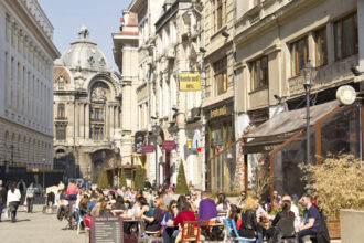 noi reguli pentru terasele din bucuresti trotuare libere pentru pietoni si muzica interzisa dupa ora 2200 in zonele de locuinte 6a3103c05cc91