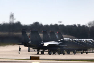 nyt sua vor reduce drastic numarul de avioane si nave de razboi destinate operatiunilor nato in europa 6a2bc973b8493