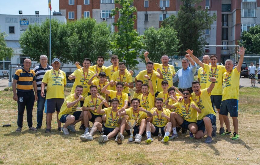 o legenda de la portul constanta da lovitura de start la meciul de promovare in liga a 3 a 6a36887829416