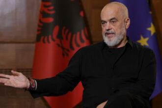 premierul albaniei da vina pe terorismul cibernetic iranian in contextul protestelor privind investitiile ginerelui lui trump 6a2ba2cc42d99