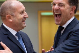 presa bulgara premierul radev doar a facut spectacol cand a anuntat ca armele sofiei nu vor mai ajunge la kiev 6a2a4dd3b6928